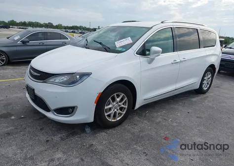 2020 Chrysler Pacifica Touring L z USA, uszkodzony, nr VIN 2C4RC1BG5LR247636